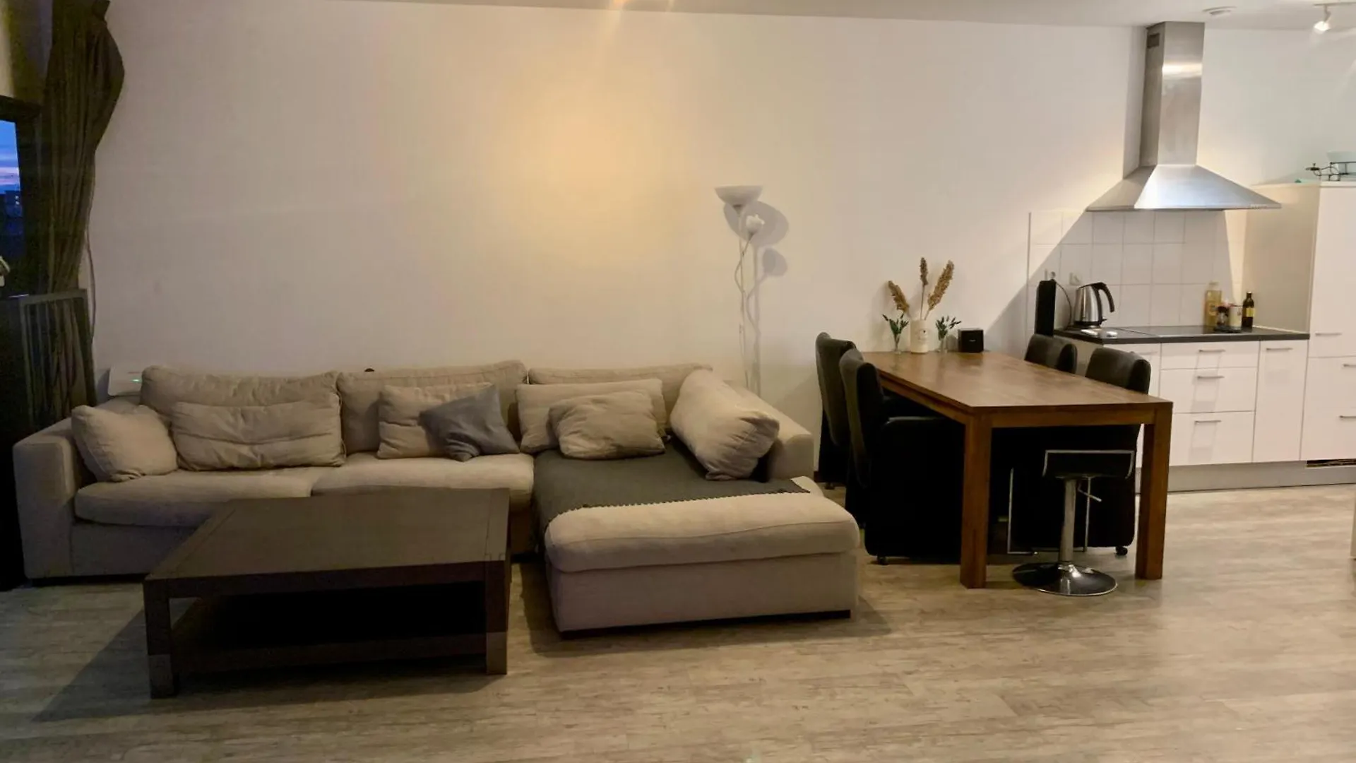 Beautiful Apt Free Parking Apartment Rotterdam Netherlands